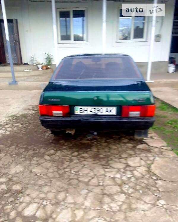 Седан ВАЗ / Lada 21099 2002 в Килии