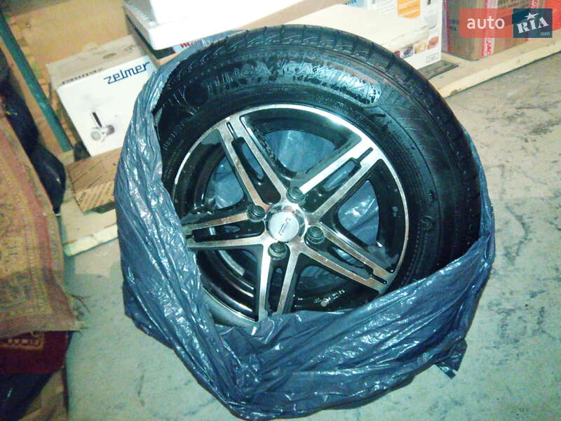 Седан ВАЗ / Lada 21099 2002 в Николаеве