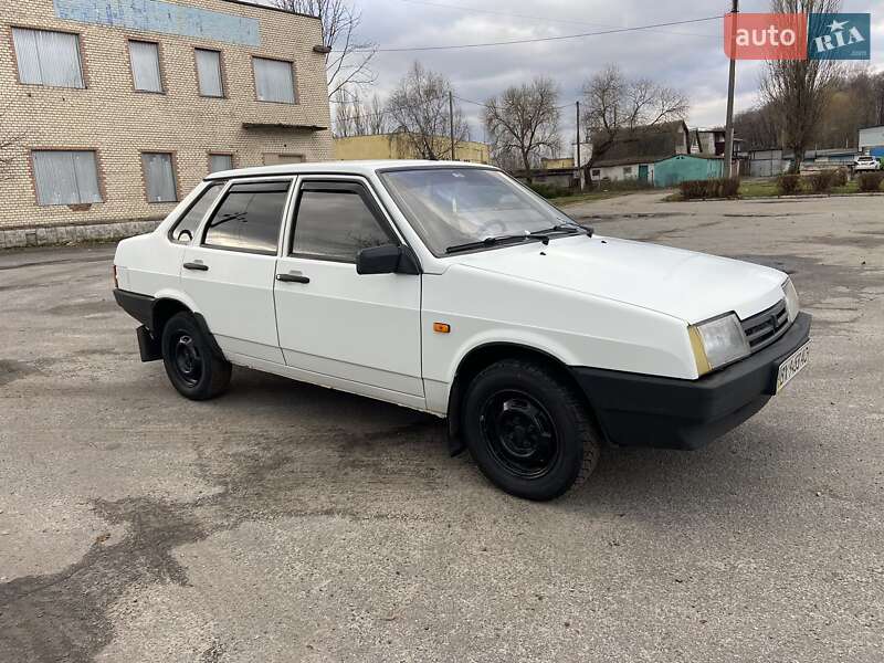 Седан ВАЗ / Lada 21099 2005 в Славуте