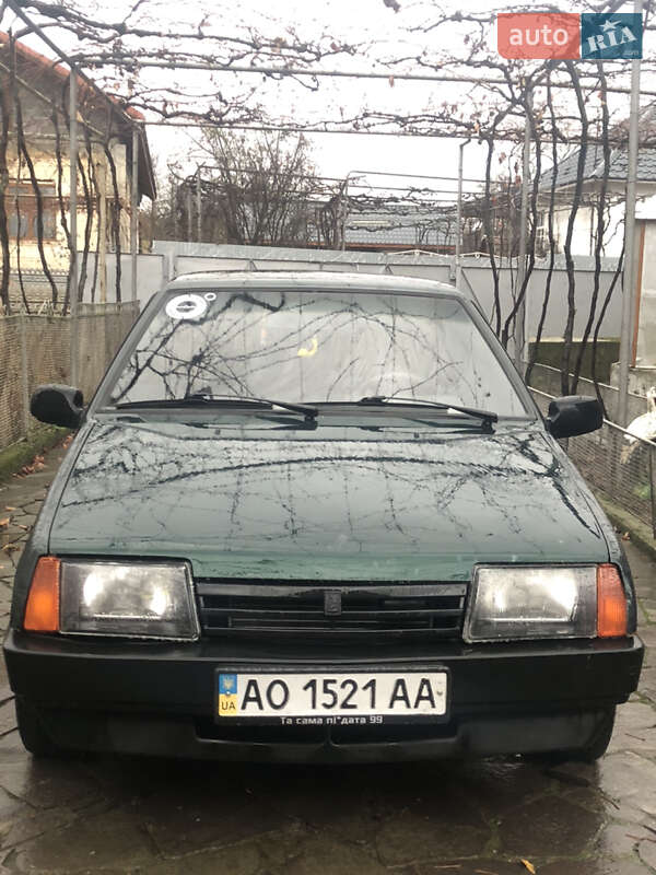 Седан ВАЗ / Lada 21099 2004 в Мукачево