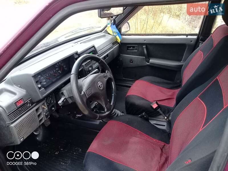 Седан ВАЗ / Lada 21099 1993 в Новояворівську