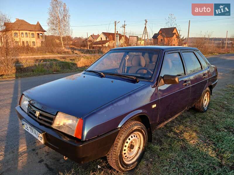 Седан ВАЗ / Lada 21099 2005 в Черновцах