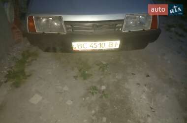 Седан ВАЗ / Lada 21099 2001 в Львові