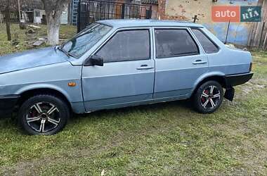 Седан ВАЗ / Lada 21099 2000 в Дрогобичі