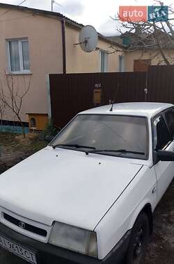 Седан ВАЗ / Lada 21099 1996 в Ржищеве