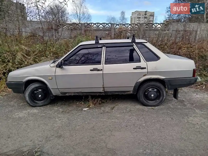 ВАЗ / Lada 21099