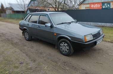 Седан ВАЗ / Lada 21099 2005 в Ромнах