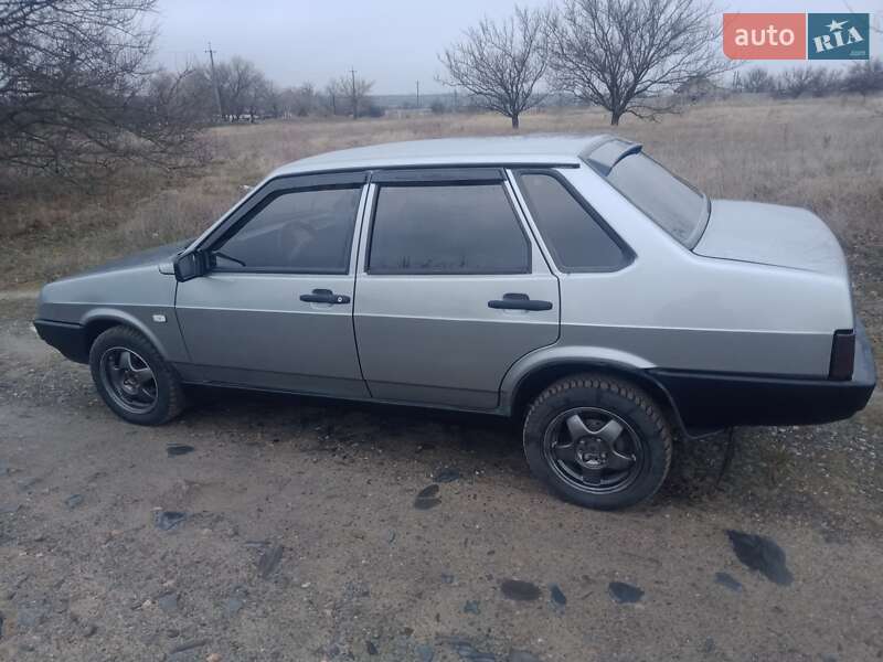 Седан ВАЗ / Lada 21099 2005 в Петрове