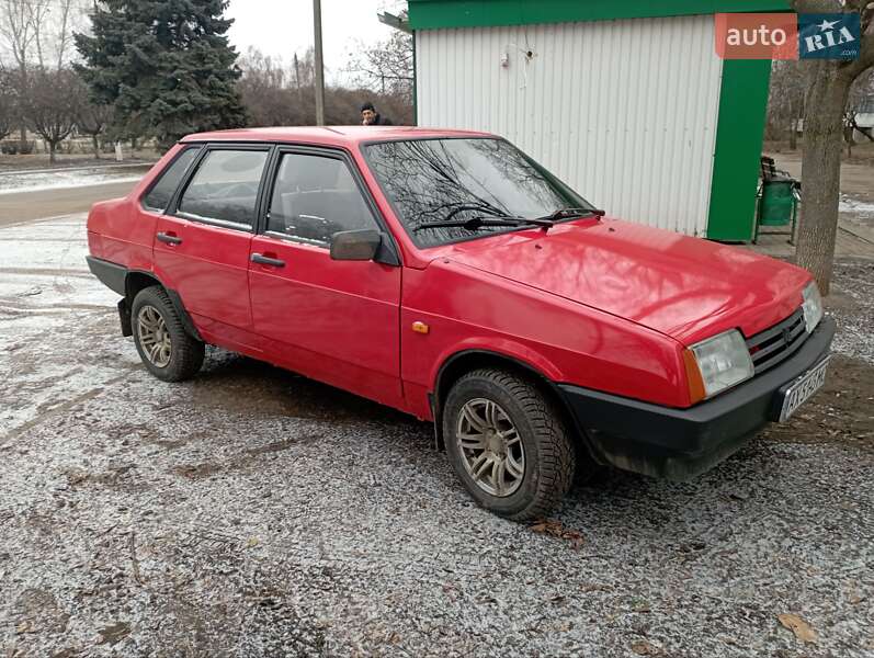 Седан ВАЗ / Lada 21099 1992 в Первомайске