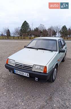 Седан ВАЗ / Lada 21099 2001 в Ужгороді