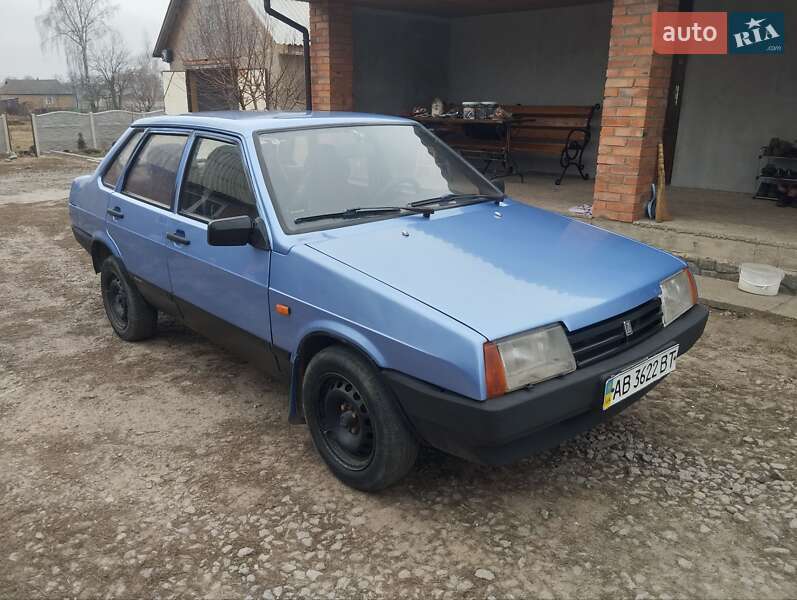 Седан ВАЗ / Lada 21099 2000 в Калинівці