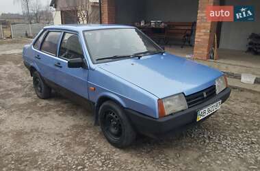 Седан ВАЗ / Lada 21099 2000 в Калинівці