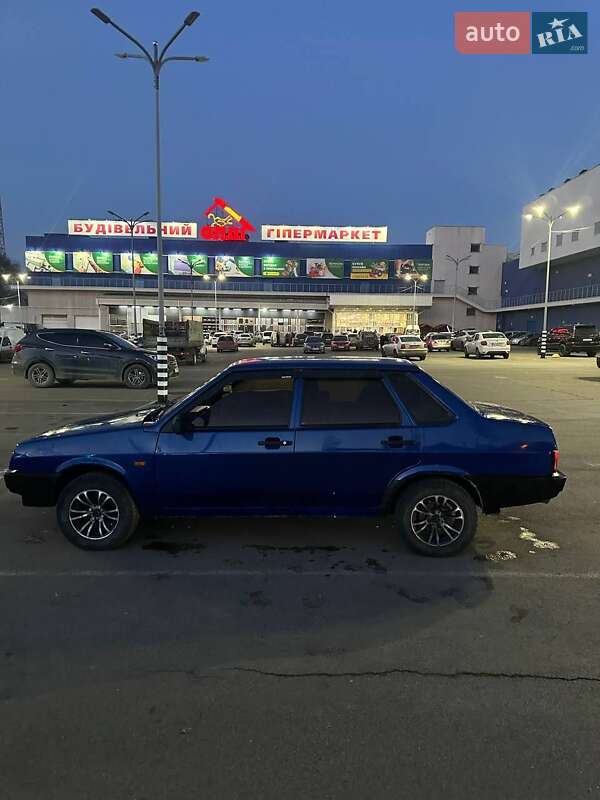 Седан ВАЗ / Lada 21099 2007 в Днепре