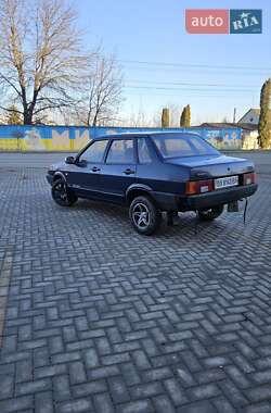 Седан ВАЗ / Lada 21099 2004 в Чемеровцах