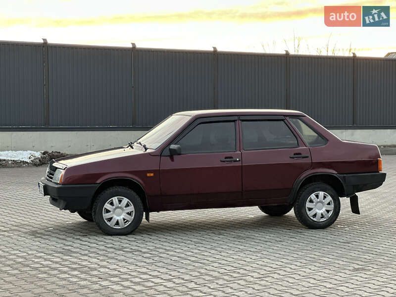 Седан ВАЗ / Lada 21099 2008 в Луцьку