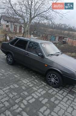 Седан ВАЗ / Lada 21099 2000 в Львове