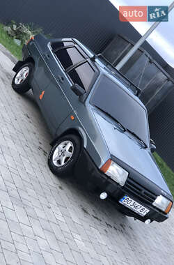 Седан ВАЗ / Lada 21099 2000 в Тернополі