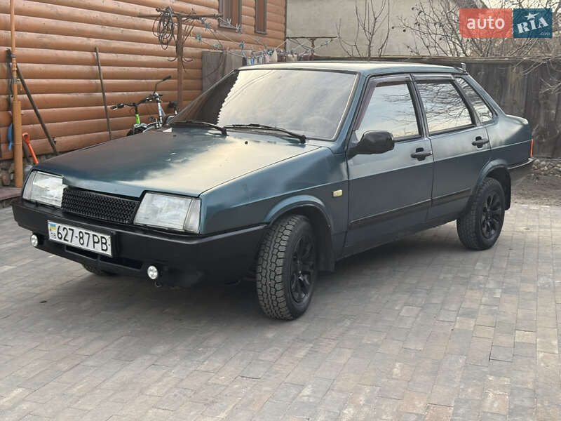 ВАЗ / Lada 21099 2000