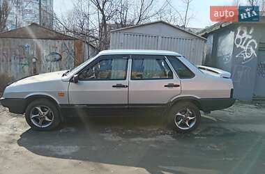 Седан ВАЗ 21099 2004 в 