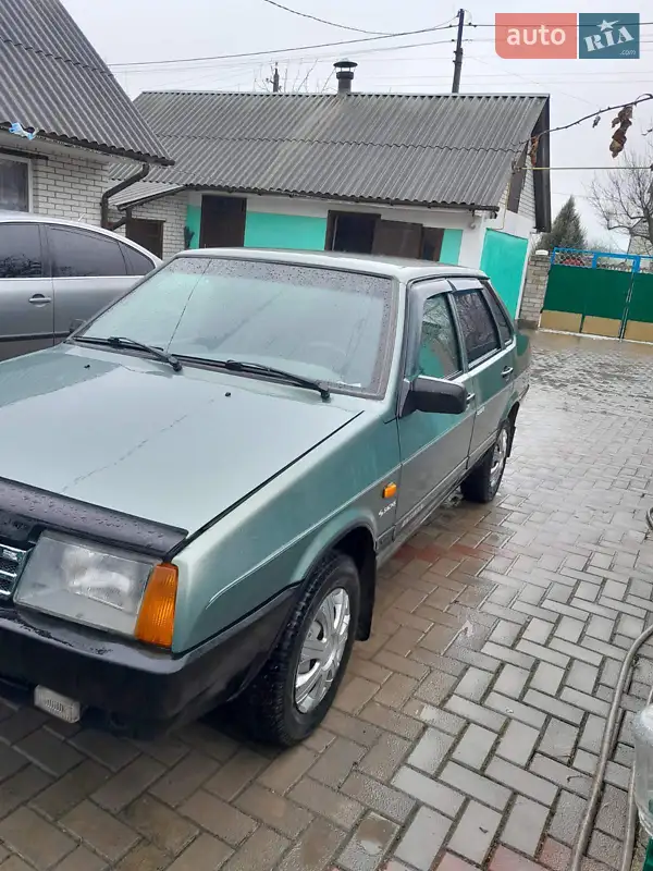 ВАЗ / Lada 21099