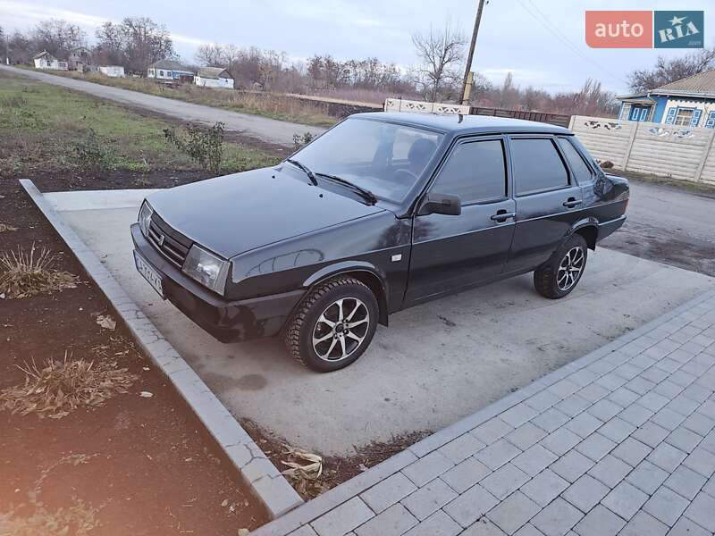 Седан ВАЗ 21099 2006 в 
