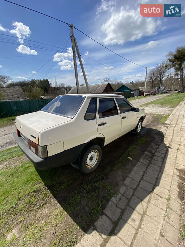 Седан ВАЗ / Lada 21099 1994 в Харькове