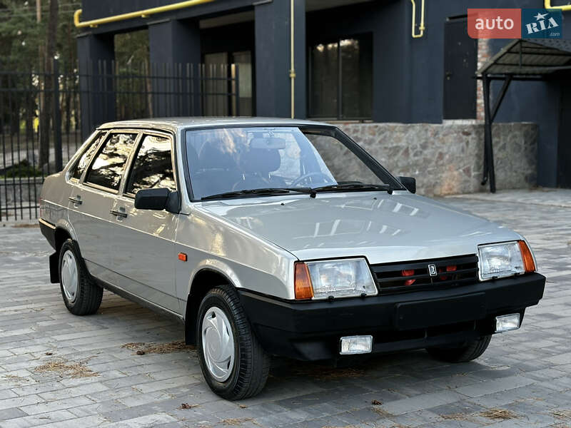 Седан ВАЗ 21099 2006 в 