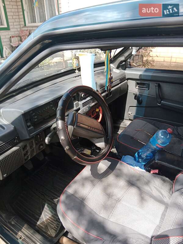 Седан ВАЗ / Lada 21099 2004 в Черкассах
