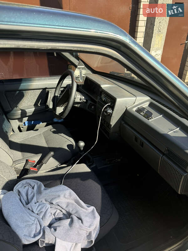 Седан ВАЗ / Lada 21099 2005 в Дніпрі