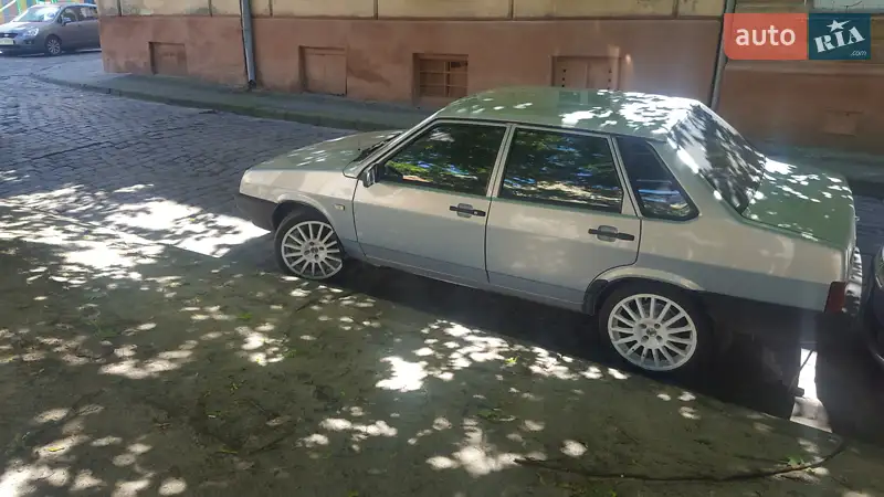 ВАЗ / Lada 21099