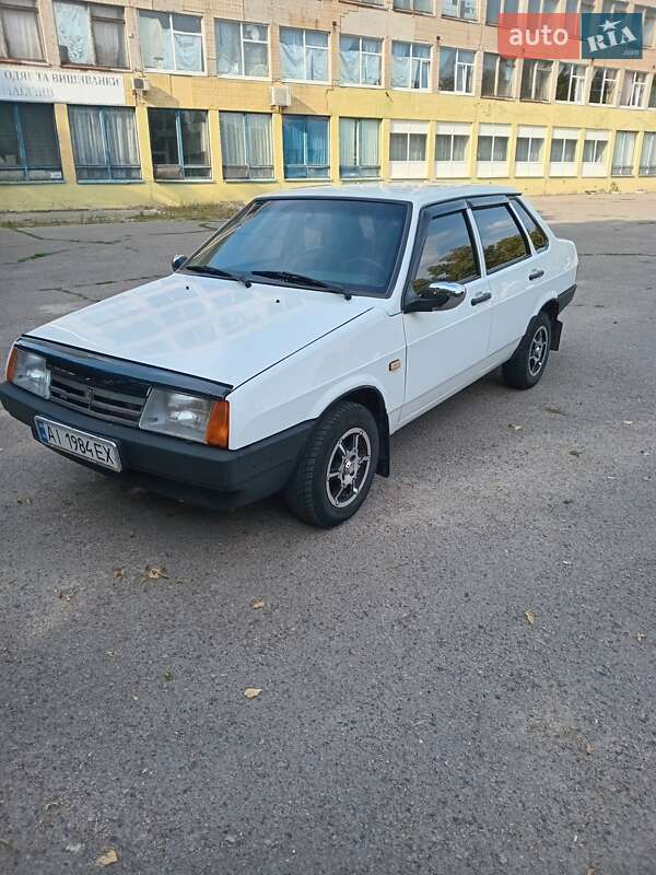Седан ВАЗ / Lada 21099 2005 в Киеве