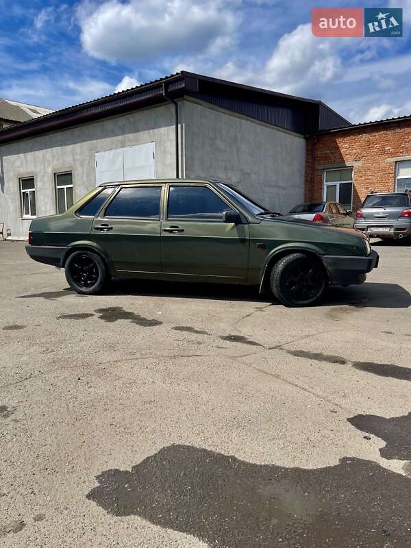 ВАЗ / Lada 21099 2000