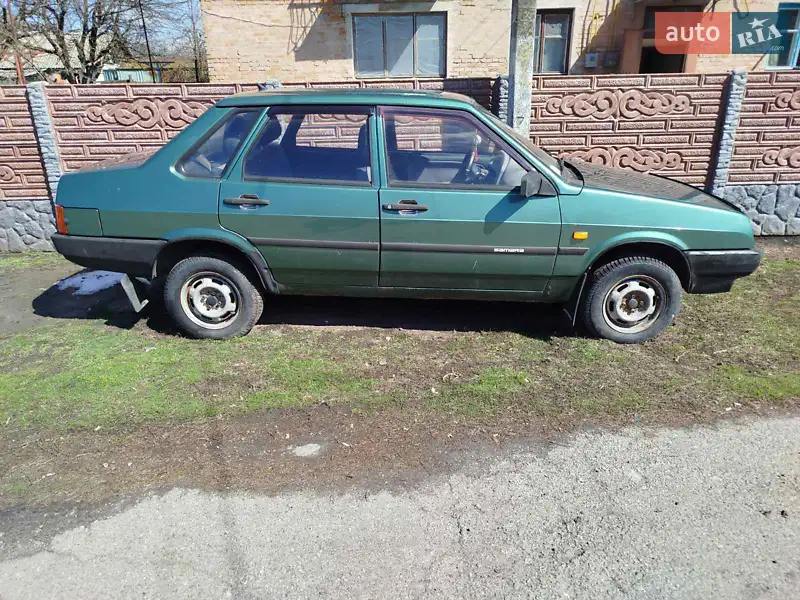 ВАЗ / Lada 21099