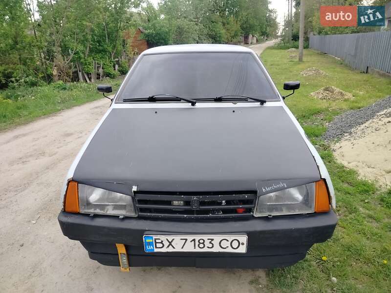 Седан ВАЗ / Lada 21099 1998 в Хмельницком
