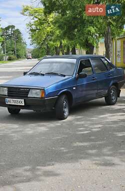 Седан ВАЗ 21099 1995 в Никополе