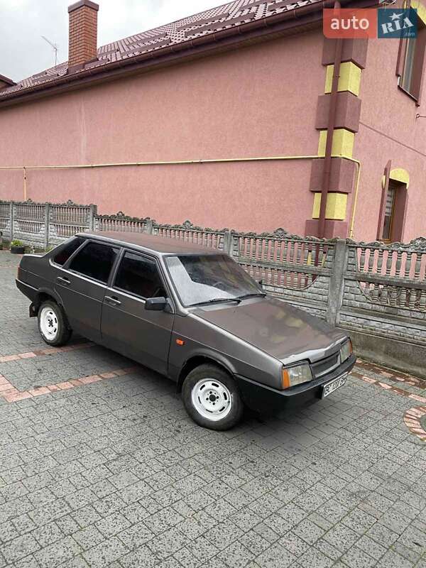 Седан ВАЗ / Lada 21099 2007 в Львові
