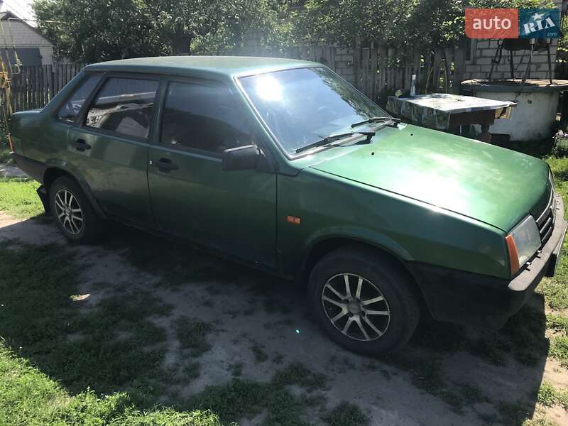 Седан ВАЗ 21099 2001 в 