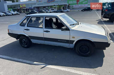 Седан ВАЗ 21099 2004 в 