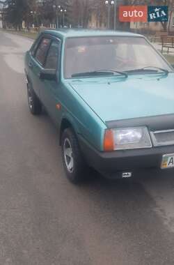 Седан ВАЗ 21099 2000 в 