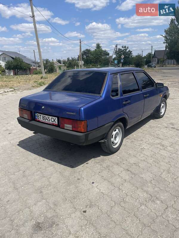 Седан ВАЗ / Lada 21099 2008 в Херсоне