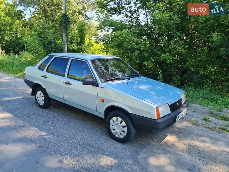 Седан ВАЗ / Lada 21099 2004 в Миргороде