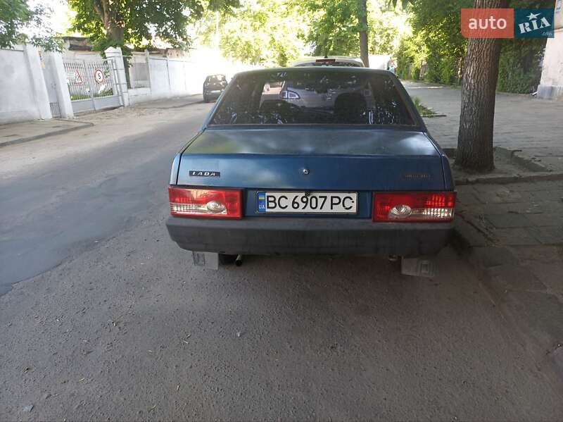 Седан ВАЗ / Lada 21099 2008 в Львове