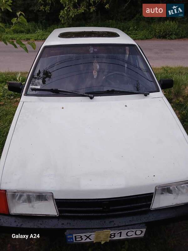 Седан ВАЗ / Lada 21099 1993 в Литине фото 3 Седан ВАЗ / Lada 21099 1993 в Литине