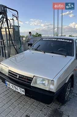 Седан ВАЗ 21099 1998 в Дніпрі
