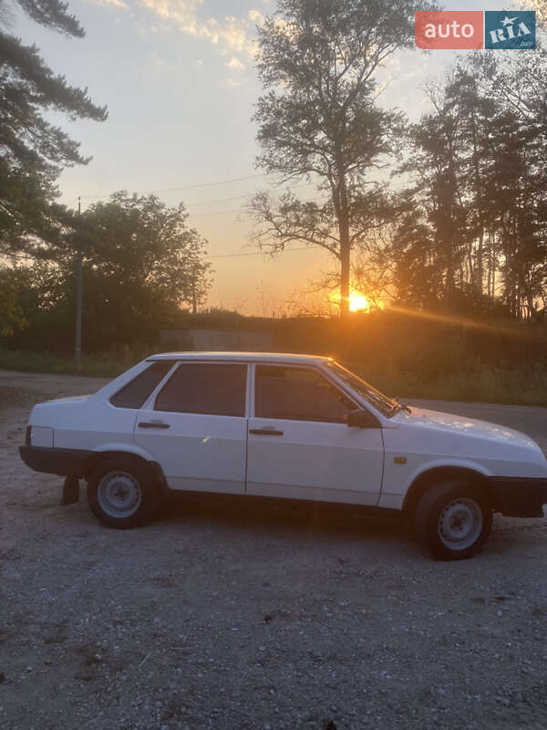 Седан ВАЗ / Lada 21099 2011 в Харькове