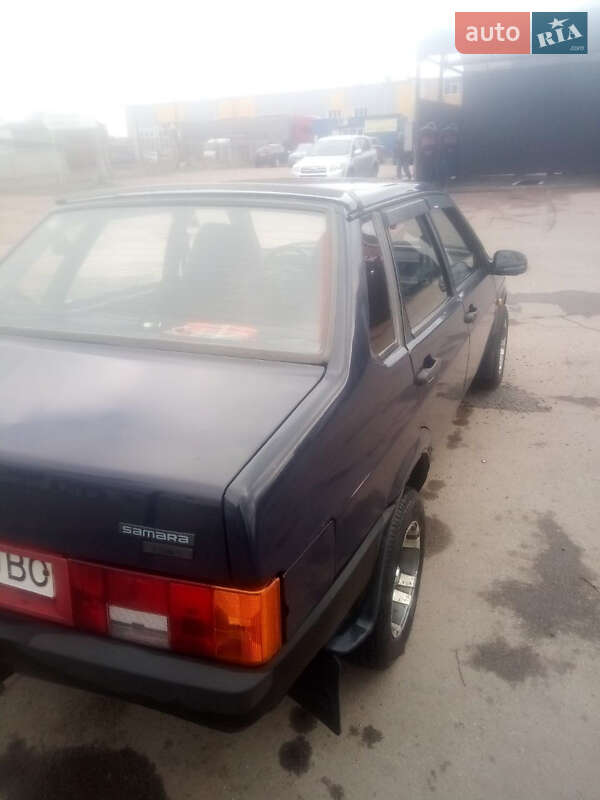 Седан ВАЗ / Lada 21099 1992 в Чернигове