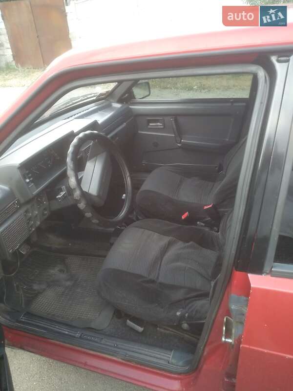 Седан ВАЗ / Lada 21099 1994 в Днепре