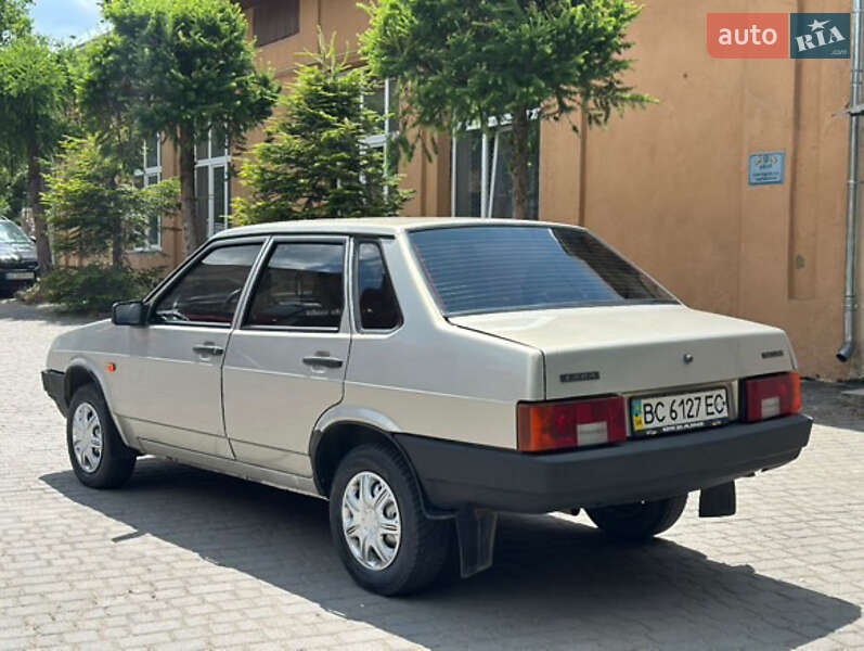 Седан ВАЗ / Lada 21099 2005 в Львове