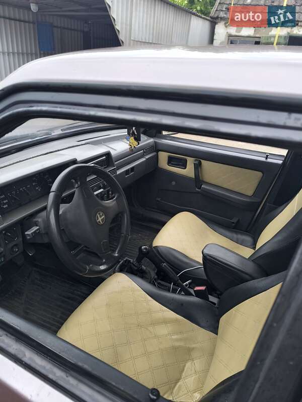 Седан ВАЗ / Lada 21099 2001 в Днепре