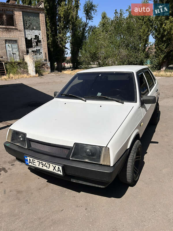 Седан ВАЗ 21099 2011 в 